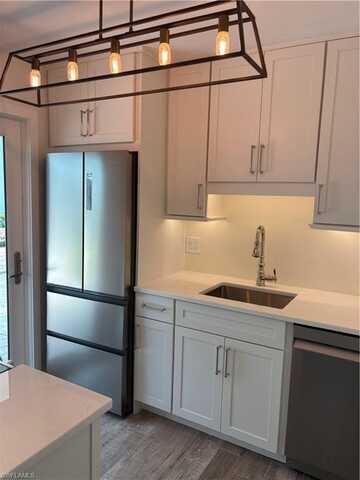 646 12th, NAPLES, FL 34102