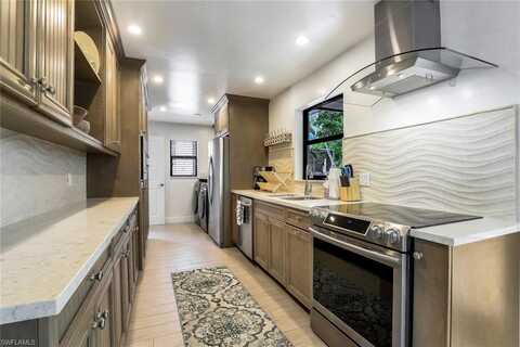 387 S Heathwood, MARCO ISLAND, FL 34145