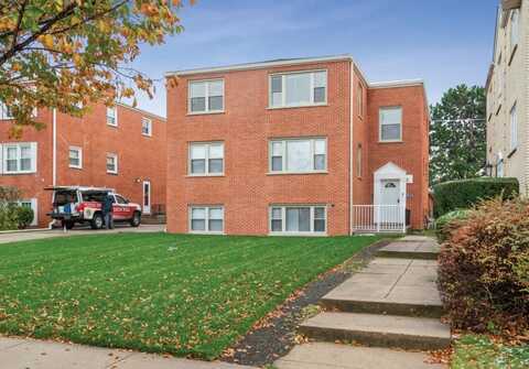 8423 W Oak Avenue, Niles, IL 60714