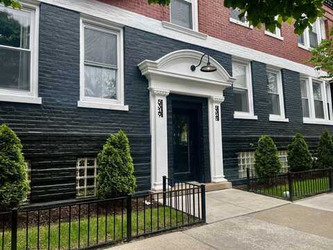 5319 N Damen Avenue, Chicago, IL 60625
