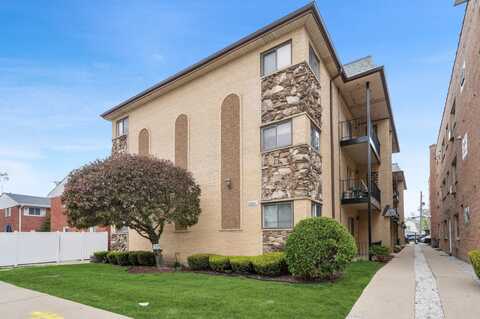 6259 N Northwest Highway, Chicago, IL 60631