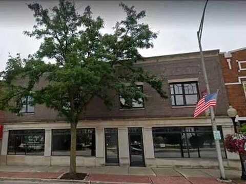 9 W Quincy Street, Westmont, IL 60559
