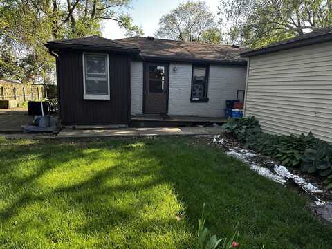 707 E Olympian Road, Urbana, IL 61802