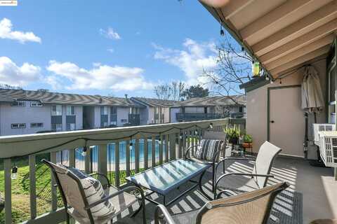 4888 Clayton Rd, Concord, CA 94521