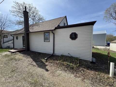 42309 N Woodbine Avenue, Antioch, IL 60002