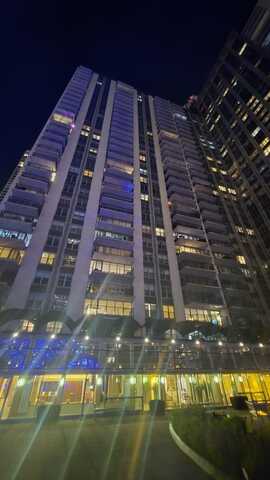400 E RANDOLPH Street, Chicago, IL 60601