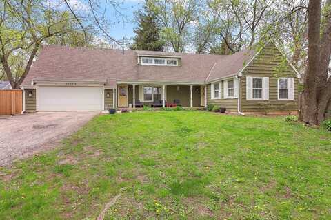 23w536 St. Charles Road, Carol Stream, IL 60188