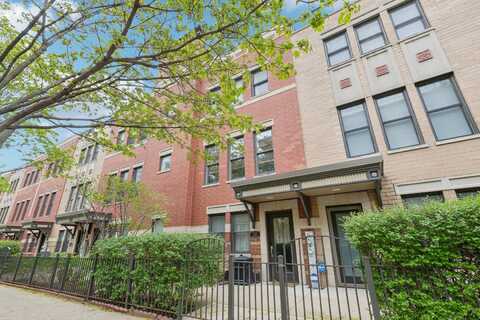 1014 N Crosby Street, Chicago, IL 60610