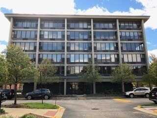 345 E Eastgate Place, Chicago, IL 60616