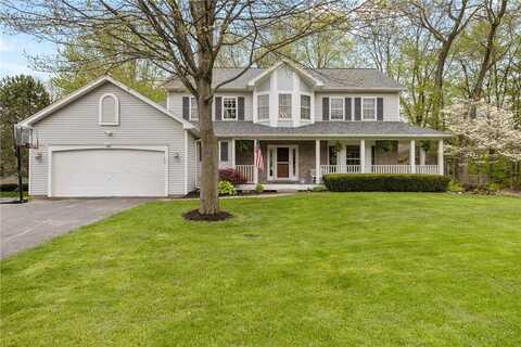 10 Woodrose Drive, Penfield, NY 14580
