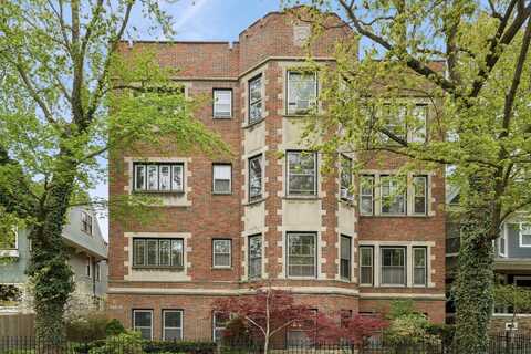 5618 S Blackstone Avenue, Chicago, IL 60637