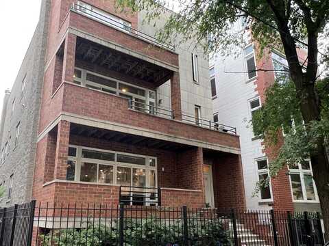2424 N SOUTHPORT Avenue, Chicago, IL 60614