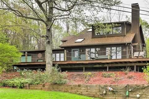 11630 Tompkins Point Road, Huron, NY 14590