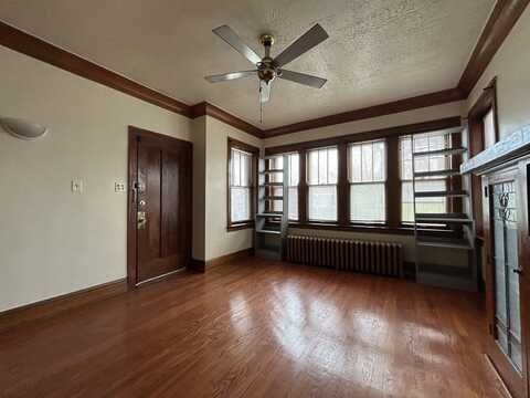 6938 S Campbell Avenue, Chicago, IL 60629
