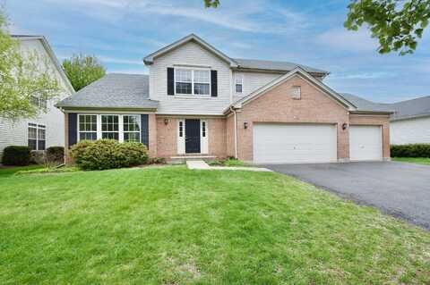 700 Manhattan Circle, Oswego, IL 60543