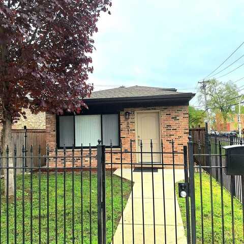 601 N Ridgeway Avenue, Chicago, IL 60624