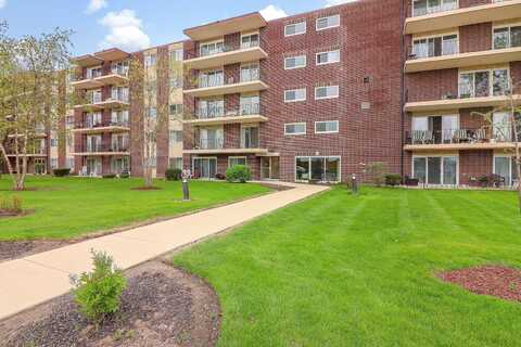 5300 Walnut Avenue, Downers Grove, IL 60515