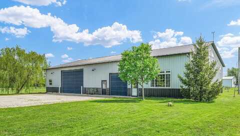 22518 State Highway 133, Oakland, IL 61943