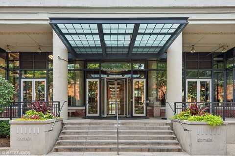 900 N Kingsbury Street, Chicago, IL 60610