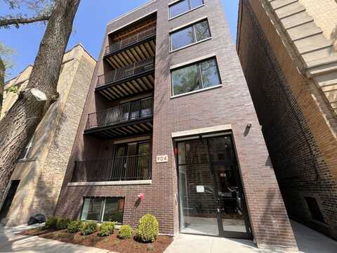 906 W Dakin Street, Chicago, IL 60613