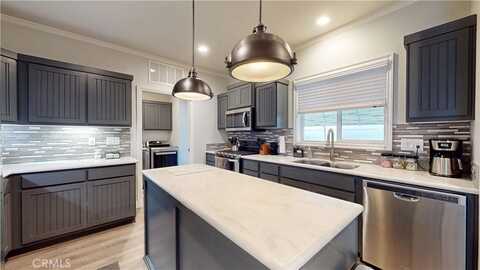 3595 Santa Fe Avenue, Long Beach, CA 90810