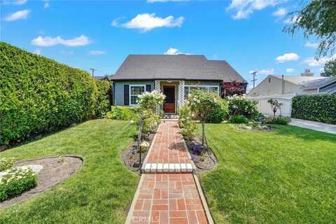 5634 Saint Clair Avenue, Valley Village, CA 91607