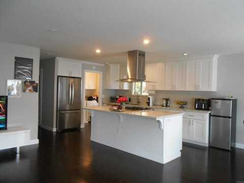 2003 Bayview Hts Drive, San Diego, CA 92105