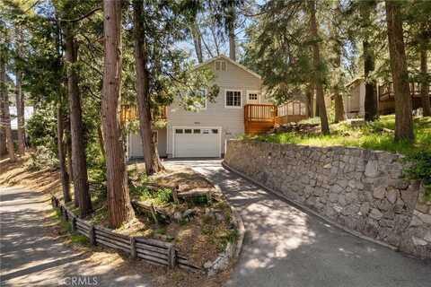 963 Chateau Drive, Crestline, CA 92325