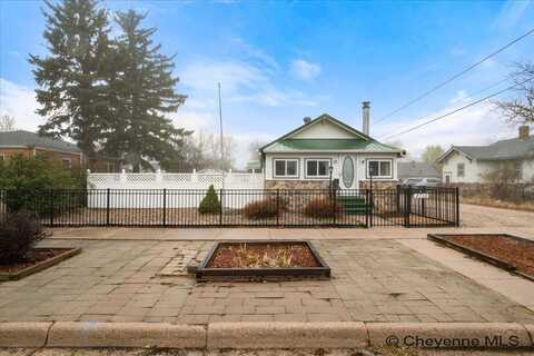 2710 MAXWELL AVE, Cheyenne, WY 82001