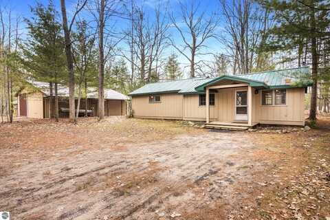 1568 POPLAR DRIVE, NE, KALKASKA, MI 49646