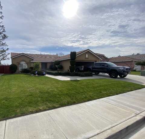 5911 Playa Del Sol Court, Bakersfield, CA 93313