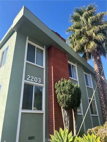 2203 N Verdugo Road, Glendale, CA 91208