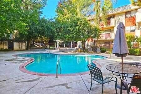 20234 Cantara Street, Winnetka, CA 91306