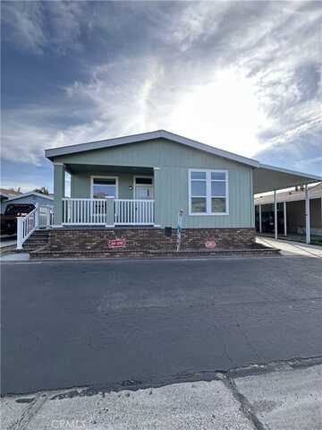 9320 Talbert Ave, Fountain Valley, CA 92708
