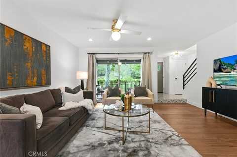 9403 Via Yolanda, Burbank, CA 91504