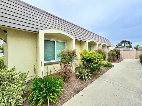 9556 Bloomfield Street, Cypress, CA 90630