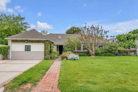 4722 Forman Lane, Toluca Lake, CA 91602