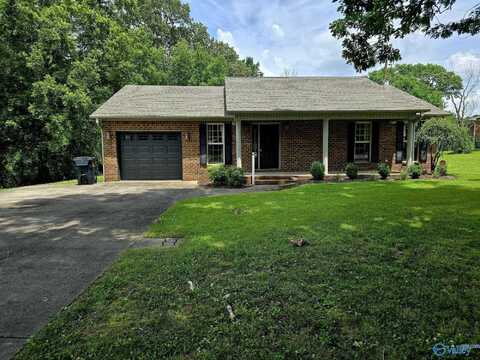 67 Forest Chapel Road, Hartselle, AL 35640