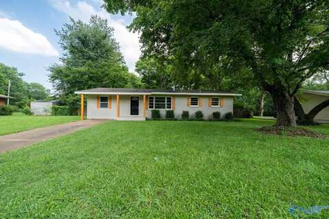 3711 Broadmor Road NW, Huntsville, AL 35810
