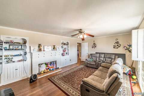 1601 Chapman Avenue, Huntsville, AL 35811