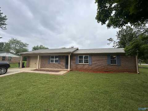 393 Canadian Drive, Scottsboro, AL 35769