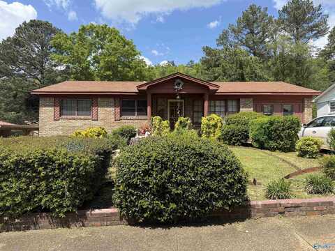 504 Joseph T Robinson, Gadsden, AL 35901