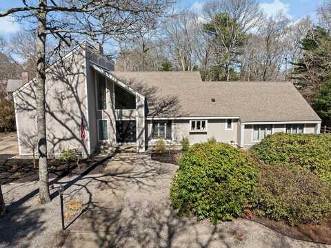 39 Fox Run Lane, East Falmouth, MA 02536