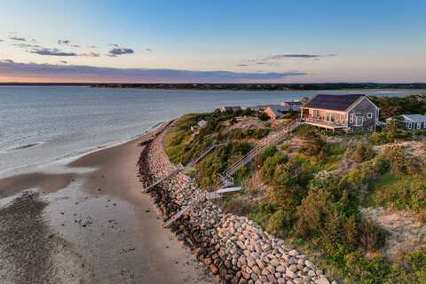 114 4Th Street, Wellfleet, MA 02667