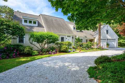 10 Lake Farm Lane, Orleans, MA 02653