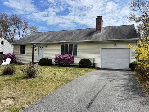 1 Wagtail Lane, West Yarmouth, MA 02673