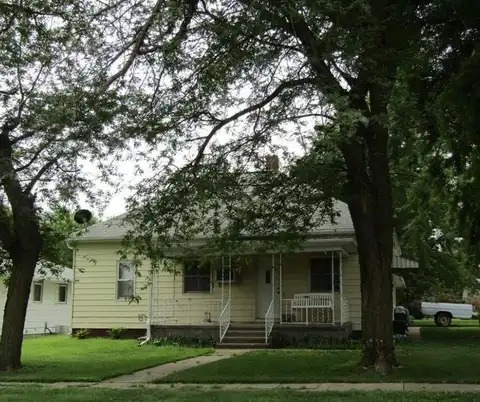 301 Cedar St., Elgin, NE 68636