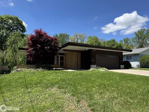 133 Crestview Drive, Burlington, IA 52601