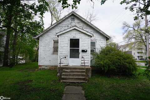 301 Washington Avenue, Ames, IA 50010