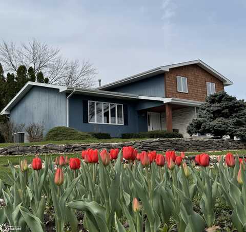 800 High Street, Mediapolis, IA 52637